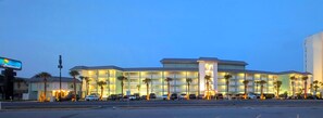 Exterior - Beachfrt King w/Pvt Balcony, No fees PCB (Panama City Beach)