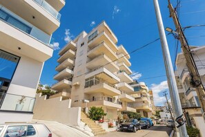 Exterior - Sunkissed Apartment | 1BR Amazing Views by the Sea by PikHost (Sarandë)