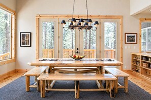 Dining - Black Butte Ranch South Meadow 145 (Black Butte Ranch)
