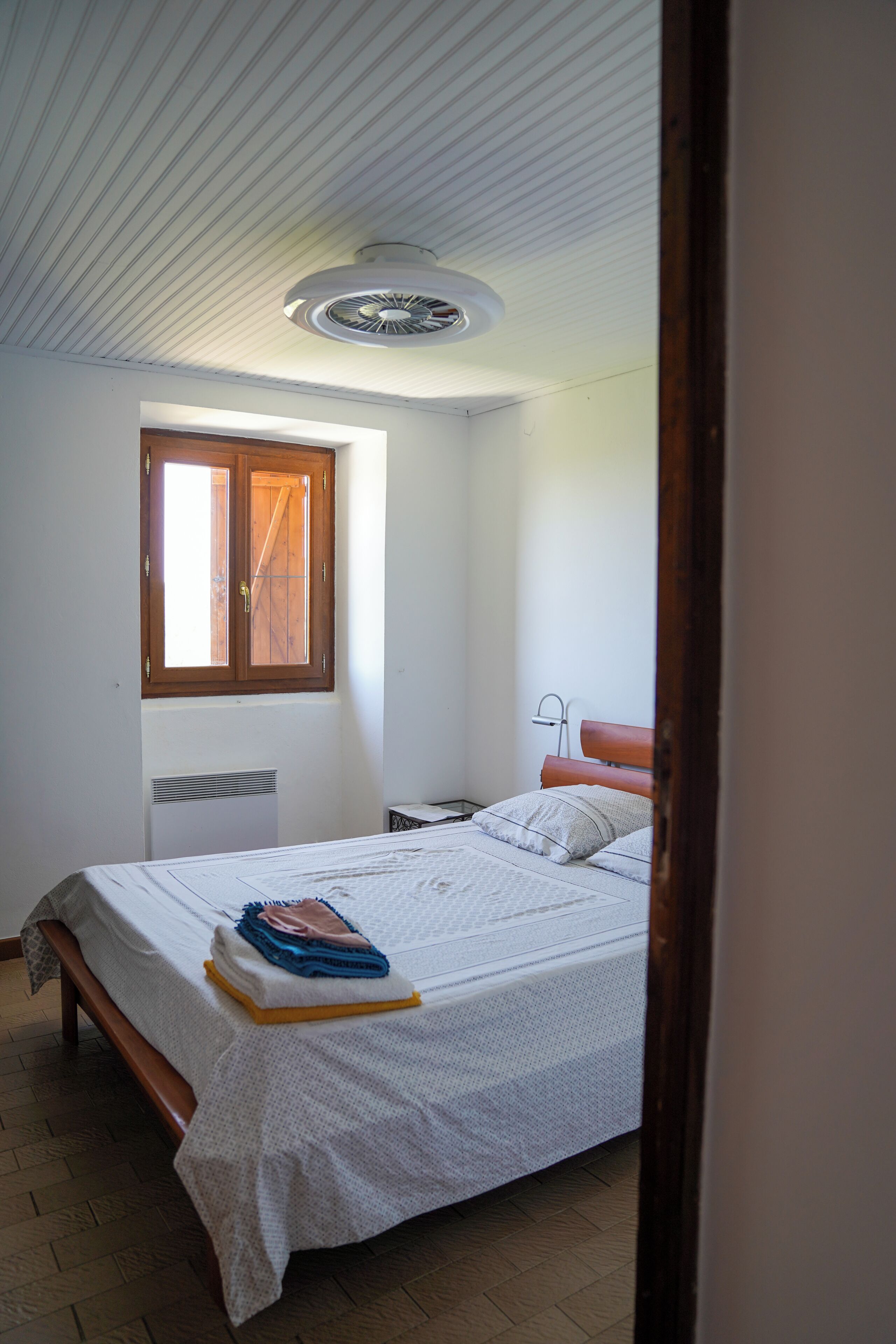 2 chambres, fer et planche à repasser, lit parapluie, Wi-Fi gratuit