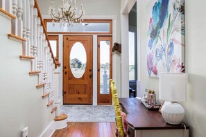 บ้านพัก, หลายเตียง, ใช้สระว่ายน้ำได้, วิวสวน (Unique Victorian Estate - The Llama) | ภายใน