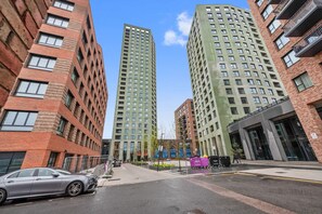 Exterior - Tranquil Stay in East London (London)