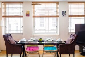Dining - pollen · Spacious 2-bedroom apartment in Mayfair (London)