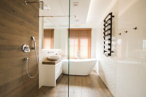Comfort Apartment | Bathroom - Centrum Gdynia by Grand Apartments (Gdynia)