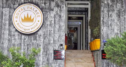 Royal Palace boutique hotel