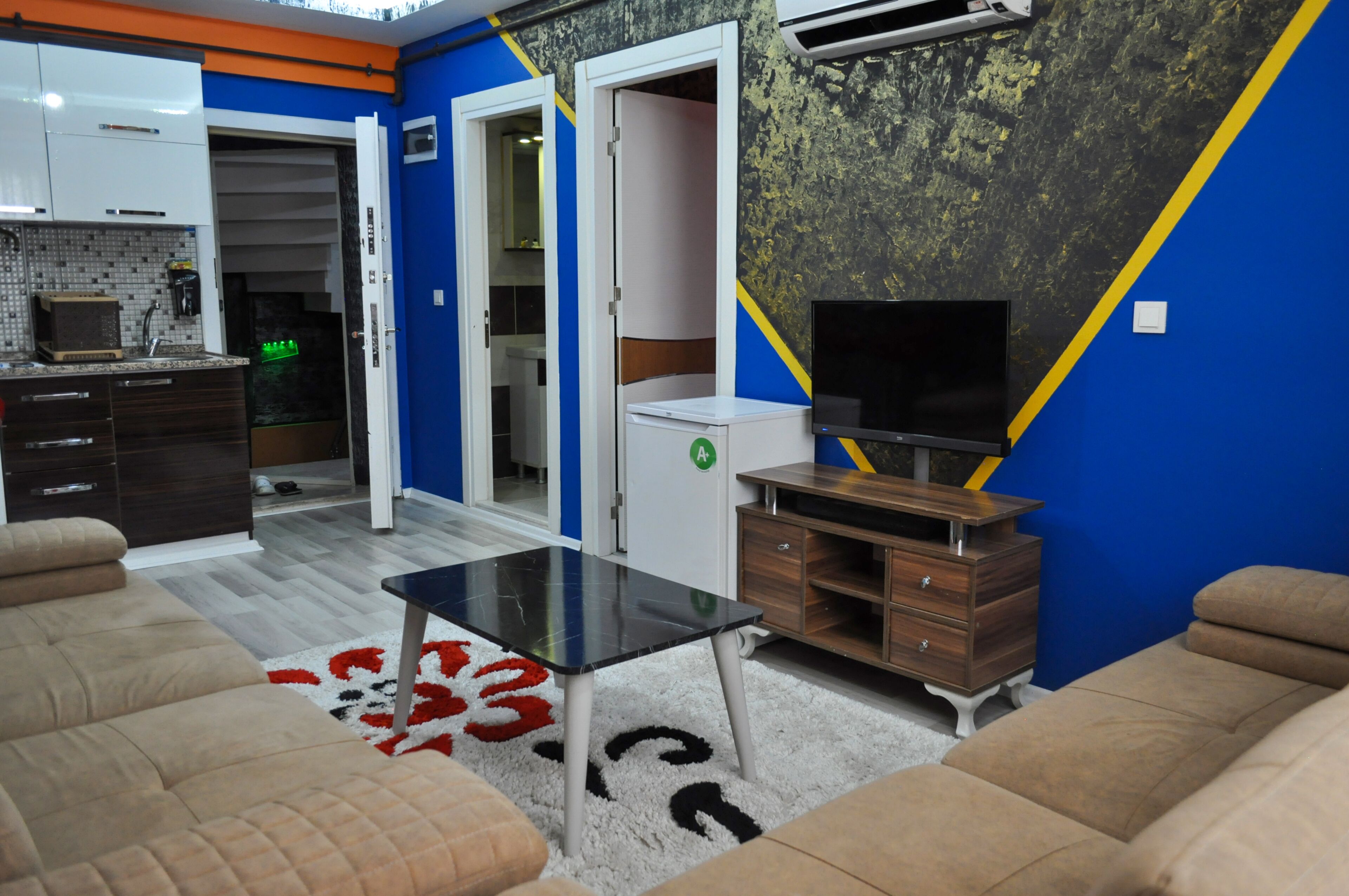 Apartamento Deluxe, balcón | Espacio para trabajar con un portátil y wifi gratis