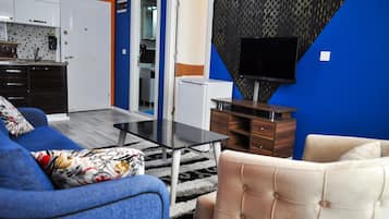 Deluxe Apartment, Balcony | Egyptian cotton sheets, premium bedding, individually decorated