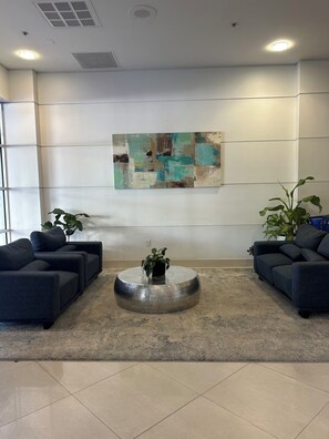 Interior - Stylish beachside 1-bedroom apartment in Sunny Isles Beach (Sunny Isles Beach)