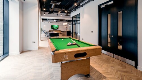 Modern 1BR Retreat at Cooper’s Cross Dublin