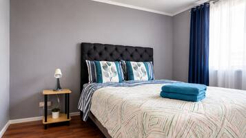 Appartement Standard, vue ville | Bureau, espace de travail pour ordinateur portable, Wi-Fi gratuit