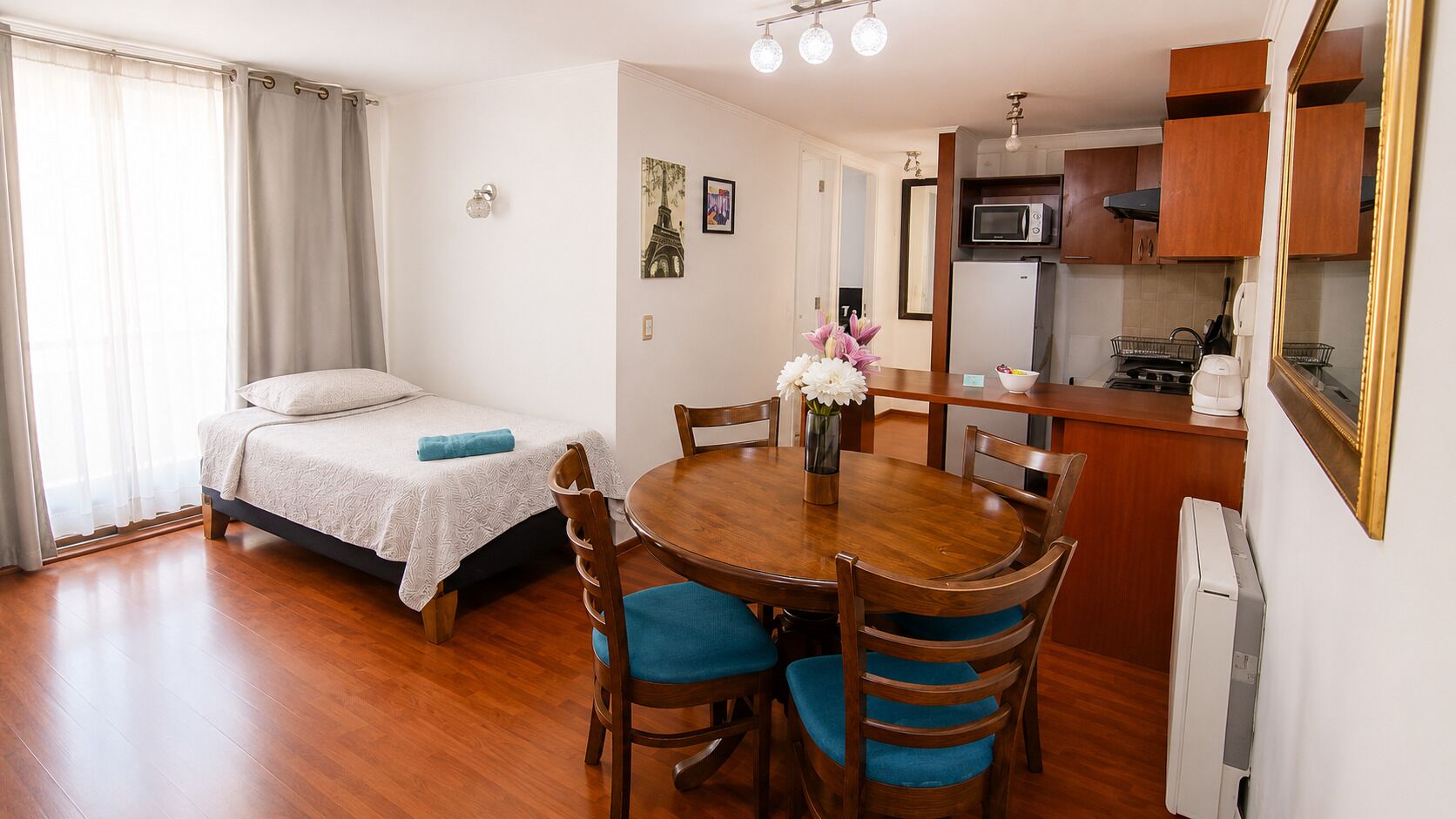 Appartement Standard, balcon | Restauration