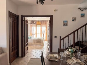 Iron/ironing board, free WiFi, bed sheets - ClickSardegna Villa Garden in Alghero for 10 Guests with Garden (Alghero)