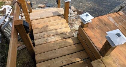 OCEANFRONT ESCAPE with Hottub and Sauna can Sleep 8!