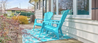"At the Eau" - Charming 2 Bedroom Cottage!