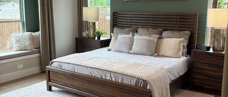 3 bedrooms, iron/ironing board, WiFi, bed sheets
