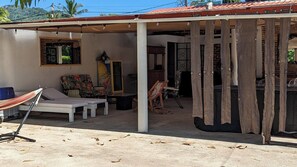 Terrace/patio - VILLA MANGO... COZY VILLA WITH MODERN CONVENIENCES (Lo de Marcos)