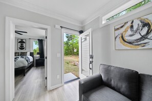 Room - Garden-Level Suite Near Duke, Near RTP • Private Entrance (Durham)