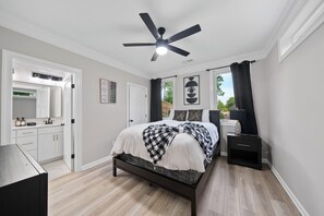 Room - Garden-Level Suite Near Duke, Near RTP • Private Entrance (Durham)