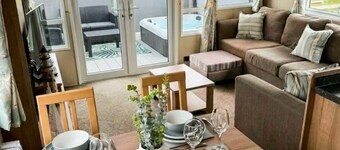Fantasy Island Resort, The Sunnydale C6 Eastgate - Coastal Caravan Breaks