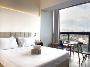 Studio | Verduisterende gordijnen, een strijkplank/strijkijzer, gratis wifi