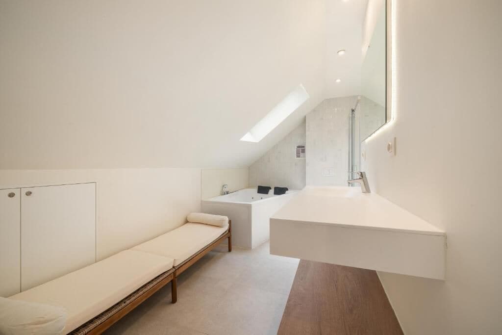 Een sauna, een bubbelbad