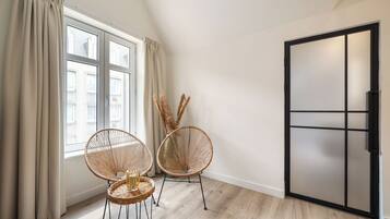 Deluxe tweepersoonskamer, uitzicht op de stad | Interieur