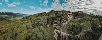Cumbres Hotel y Cabañas