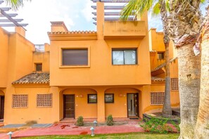 Exterior - Mediterrane oase | Zwembad | 15' Torrevieja. (San Miguel de Salinas)