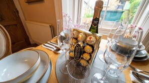 Dining - 5 Mins Murrayfield Stadium|Parking|Nr City Centre (Edinburgh)