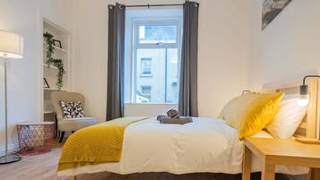 Desk, iron/ironing board, travel crib, WiFi