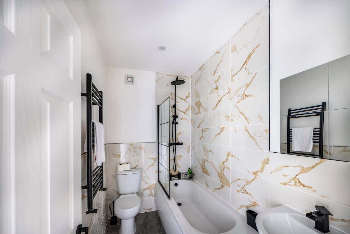 Shower, hair dryer, shampoo