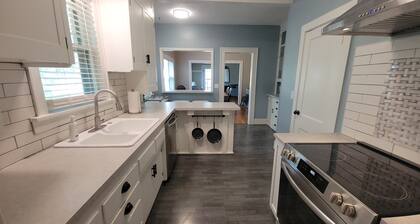 2-bedroom bungalow retreat in charming Lawrence