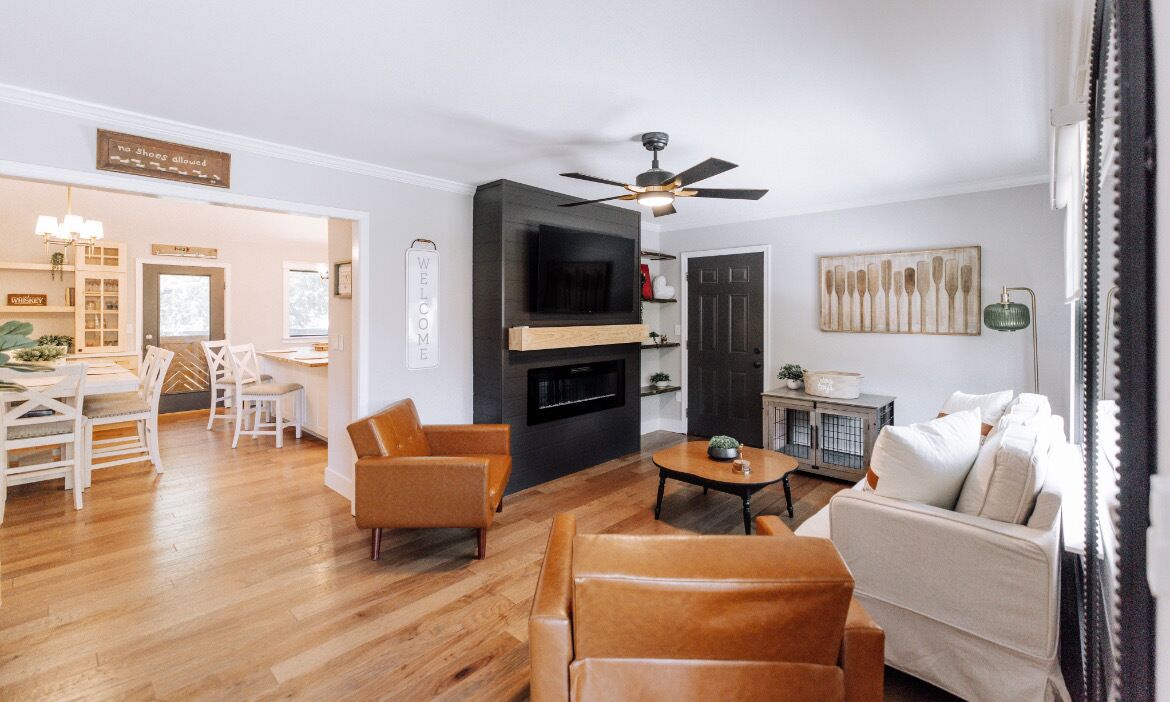 Smart TV, fireplace