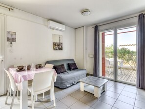 TV - Proche de la plage | Accès piscine | AC + balcon (ARGELES-SUR-MER)