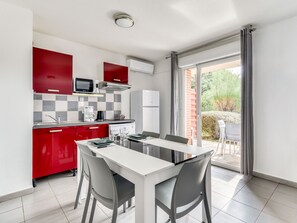 Fridge, microwave, dishwasher, toaster - Cosy studio proche de la plage | Piscine sur place (ARGELES-SUR-MER)