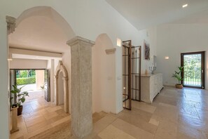 Interior - Villa Corte Sant'Anna 6+2, Emma Villas (Bracciano)