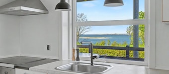 "Hjort" - 80m from the sea by Interhome
