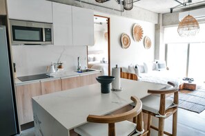 Private kitchen - Peace Love & Bitcoin - 2BR with Surf Views (El Zonte)