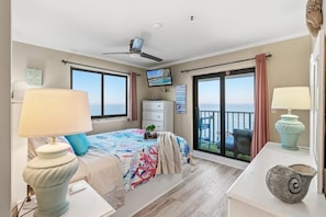 Room - Myrtle Beach Resort Renaissance Tower #2001 (Myrtle Beach)