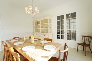 Dining - Villa Viasol - Four Bedroom House, Sleeps 10 (Les Sables d'Olonne)