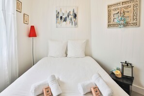 Iron/ironing board, free WiFi, bed sheets - La Vinière - Three Bedroom House, Sleeps 6 (Talmont-Saint-Hilaire)