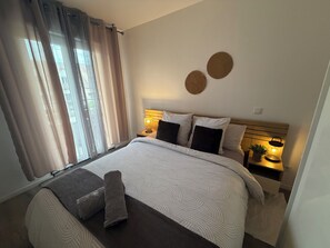 1 bedroom, WiFi, bed sheets - Entire apartment quick access to Paris exhibition center (Sevran)