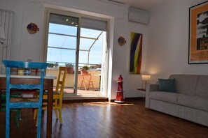 Penthouse, City View | Living area - Lighthouse (Anzio)