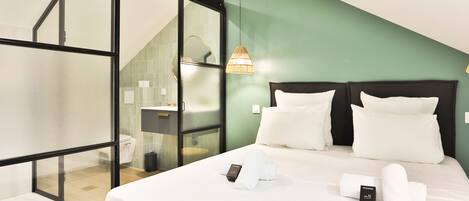 4 habitaciones, tabla de planchar con plancha y wifi gratis