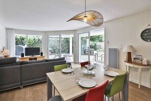Dining - Oasis 144 - Three Bedroom House, Sleeps 6 (Les Sables d'Olonne)