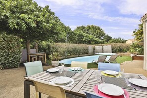 Outdoor dining - Oasis 144 - Three Bedroom House, Sleeps 6 (Les Sables d'Olonne)