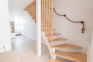 Interior - Maison Pépin - Two Bedroom House, Sleeps 4 (Les Sables d'Olonne)