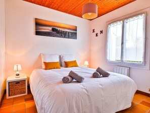 Bügeleisen/Bügelbrett, kostenloses WLAN, Bettwäsche