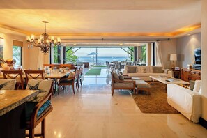Dining - Oceanfront Luxury in Punta Mita Beach Clubs & Golf (Corral del Risco)