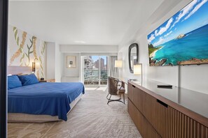 Iron/ironing board, WiFi, bed sheets - Ala Moana resort  Ocean view with balcony (Honolulu)